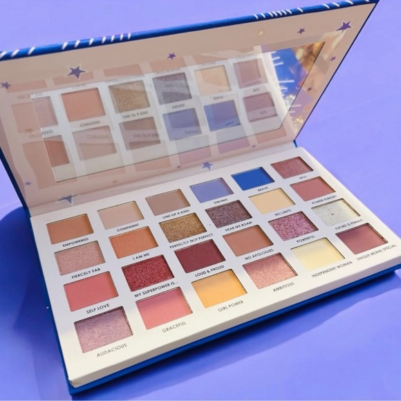 Ciate London I AM WOMAN 24 pan Eyeshadow Palette in V2 • New In Box - Picture 2 of 8